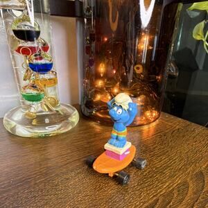 1996 Hardee’s Kids Meal Toy ‘Smurfin Smurf’s Collection Applesauce Licensing